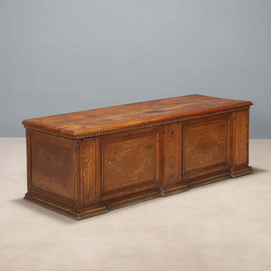 Antique Chest Walnut Maple Inlays Italy XVIII Century - Italy, Late XVIII Century | Antiques | Other Furniture