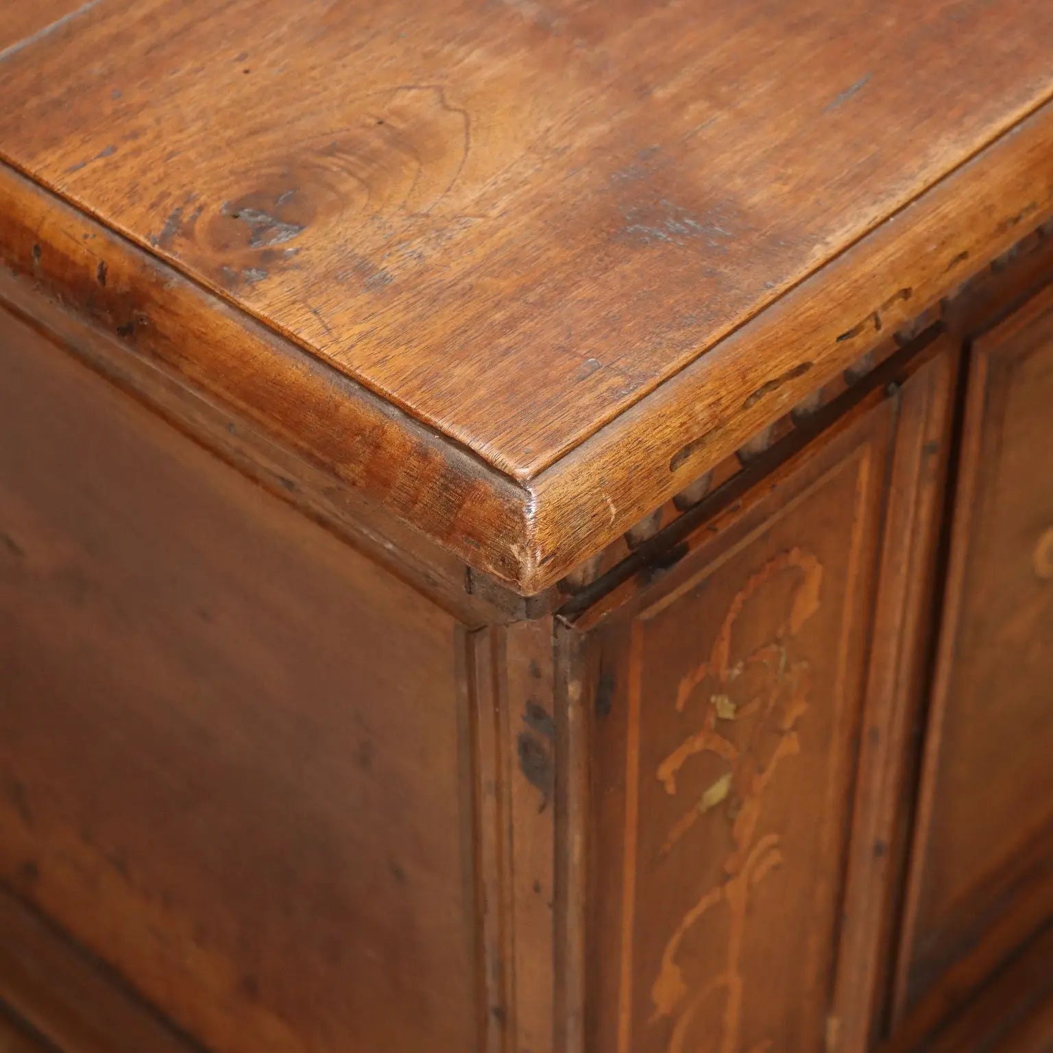 Antique Chest Walnut Maple Inlays Italy XVIII Century - Italy, Late XVIII Century | Antiques | Other Furniture
