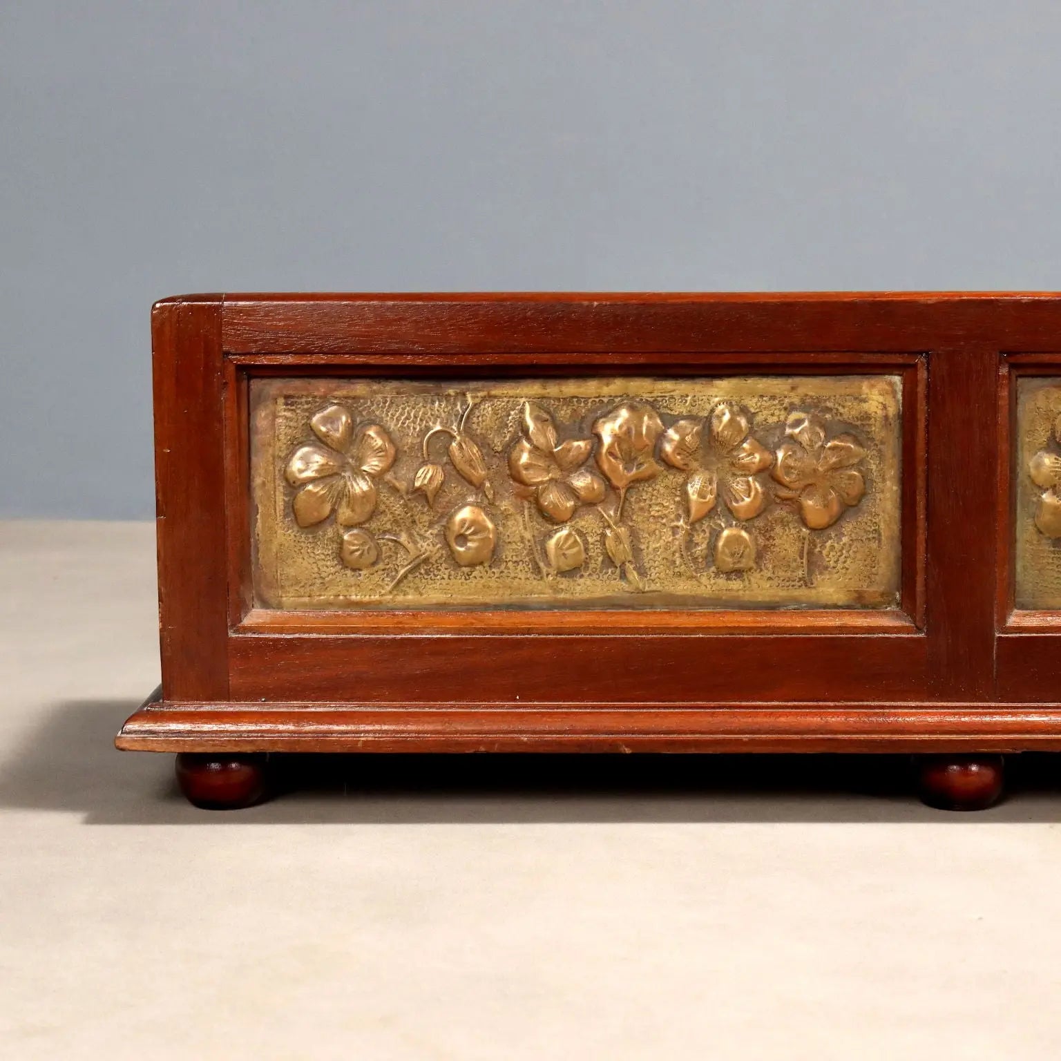 Mahogany Plant Stand with Brass - Italy Early 1900s