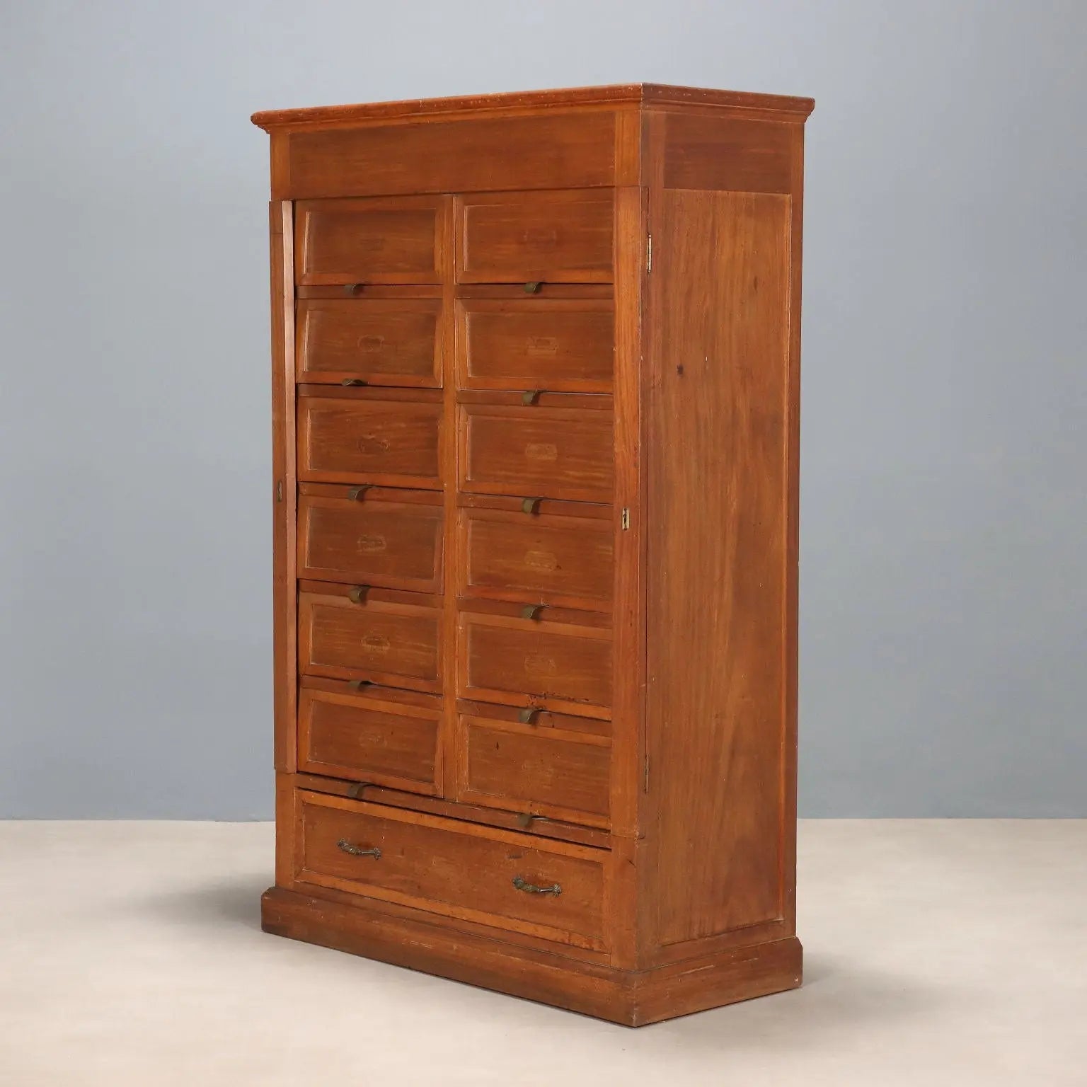Mahogany Chest of Drawers - Early 20th Century Italy