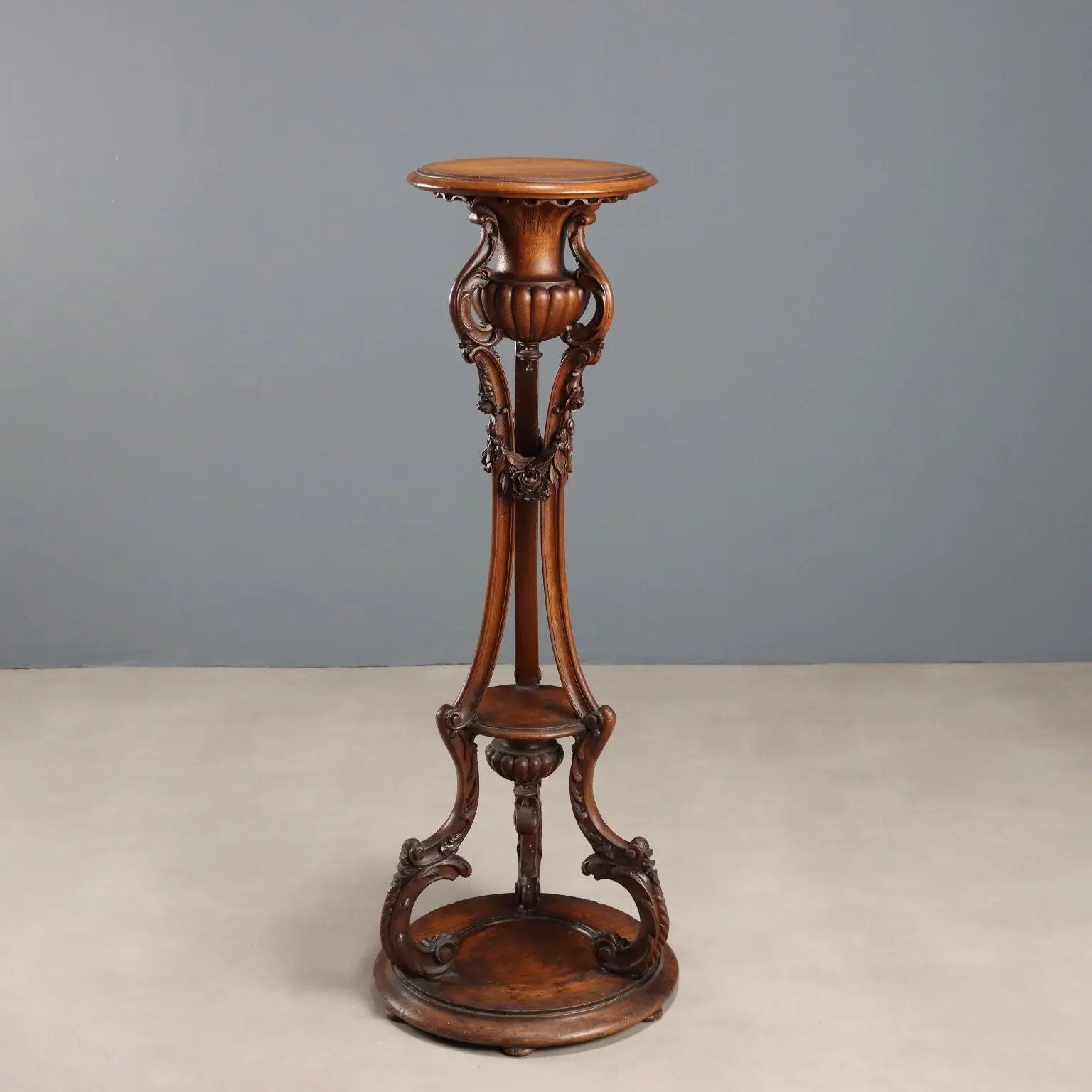 Walnut Plant Stand - Italy Late 19th Century