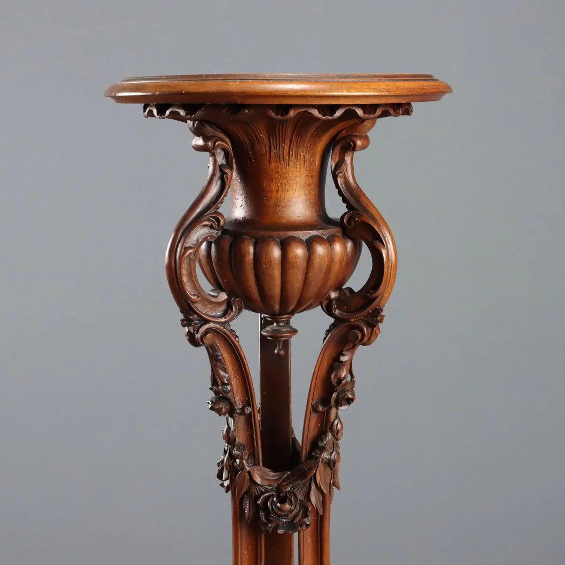 Walnut Plant Stand - Italy Late 19th Century