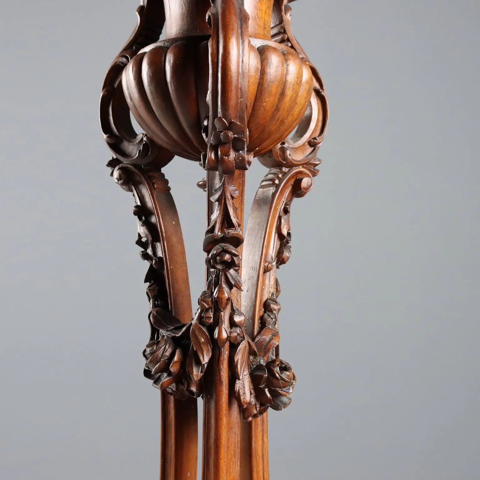 Walnut Plant Stand - Italy Late 19th Century