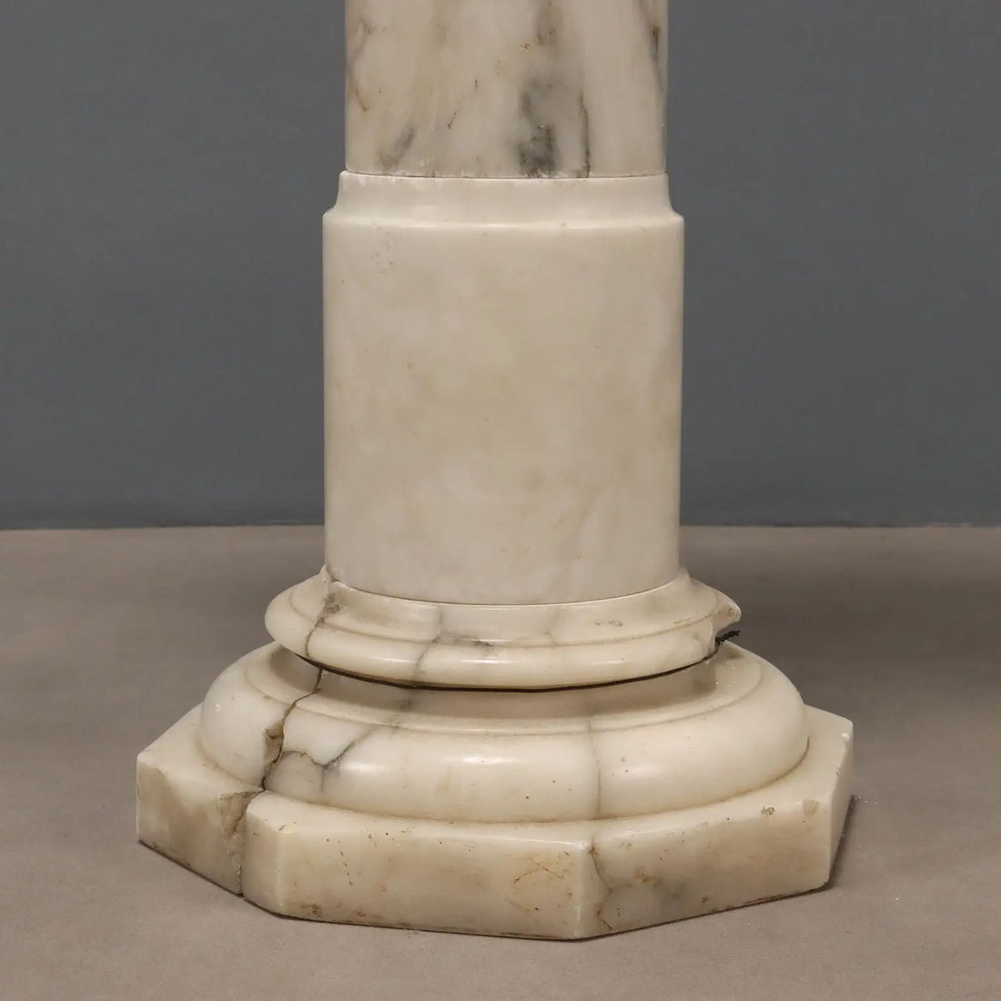 Turned Alabaster Column - Italy 19th Century