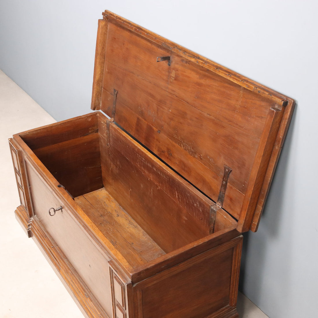 Antique Chest Walnut with Key Italy Late XVIII Century - Italy, Late XVIII Century | Antiques | Other Furniture