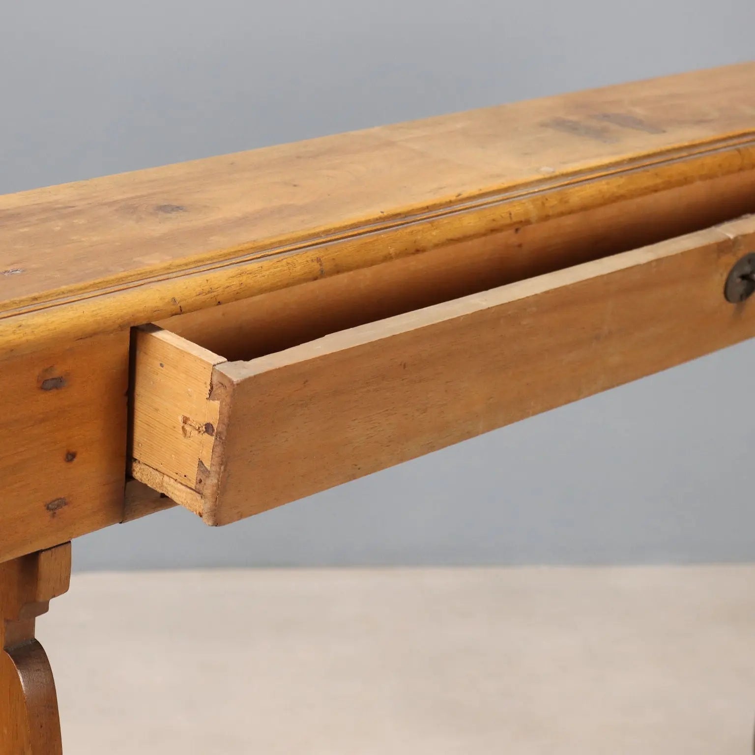 Walnut Prie-Dieu - Italy 19th Century