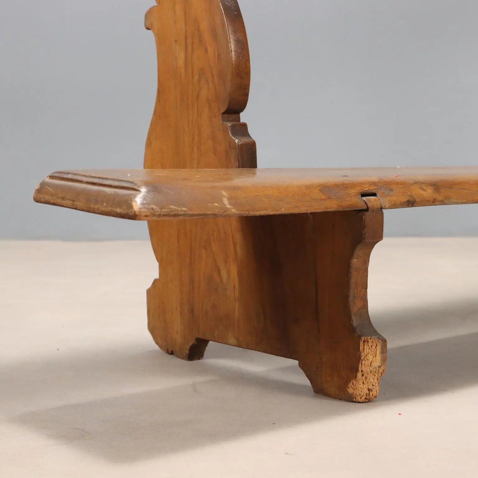 Walnut Prie-Dieu - Italy 19th Century
