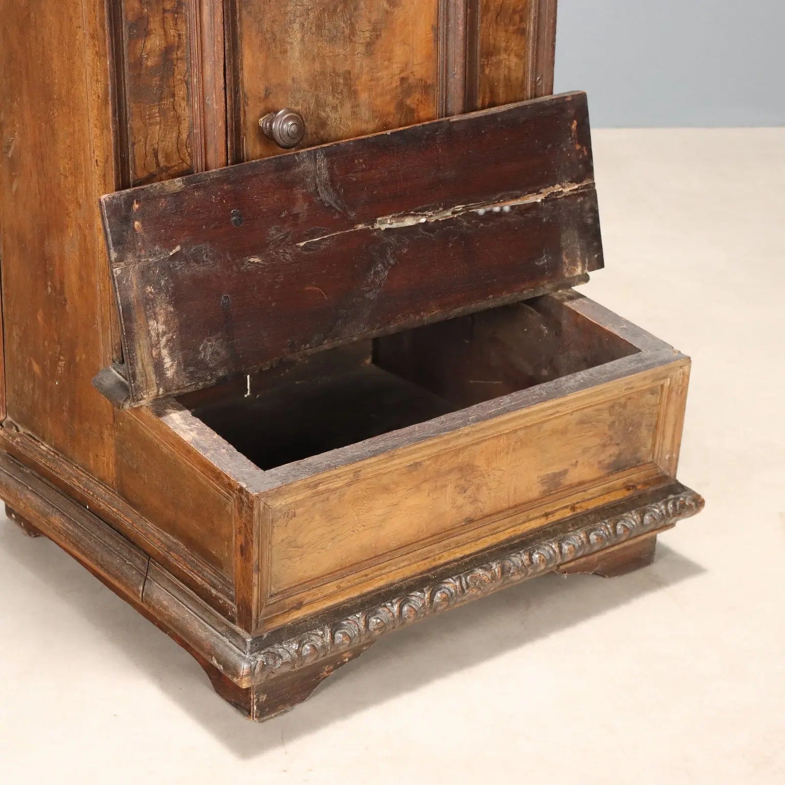 Antique Praying Desk Baroque Walnut Drawer XVIII Century - Italy, XVIII Century | Antiques | Other Furniture