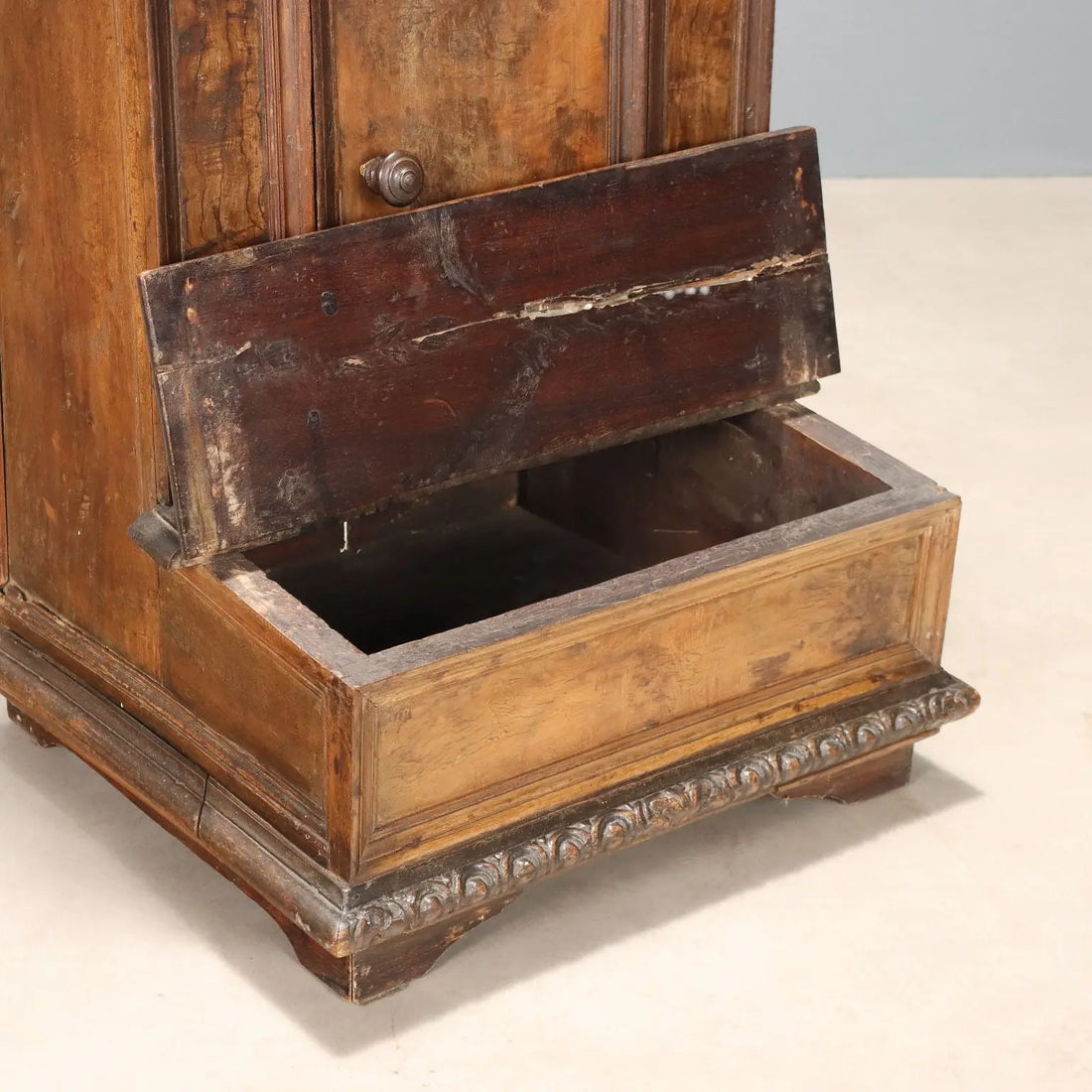 Antique Praying Desk Baroque Walnut Drawer XVIII Century - Italy, XVIII Century | Antiques | Other Furniture
