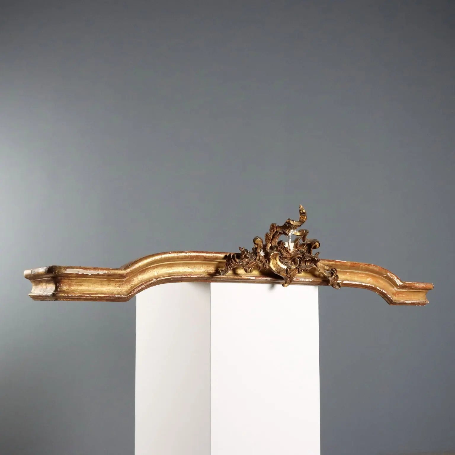 Giltwood Pelmet with Rocaille Carving