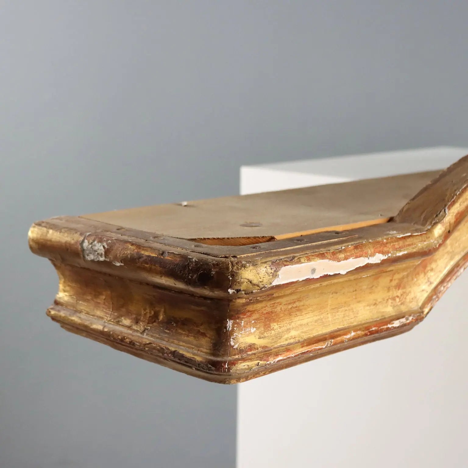 Giltwood Pelmet with Rocaille Carving