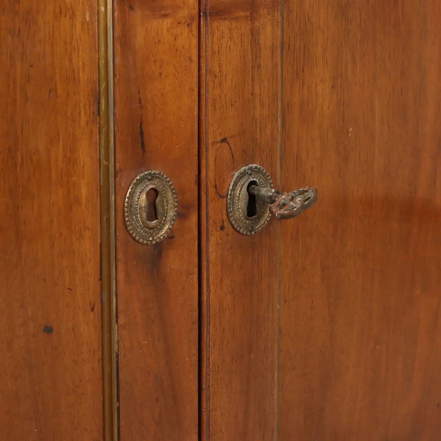 Empire Secrétaire in Walnut with Chiseled Bronzes