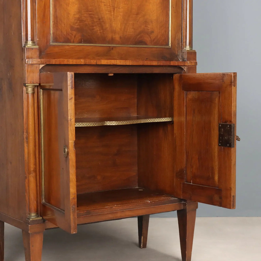 Empire Secrétaire in Walnut with Chiseled Bronzes