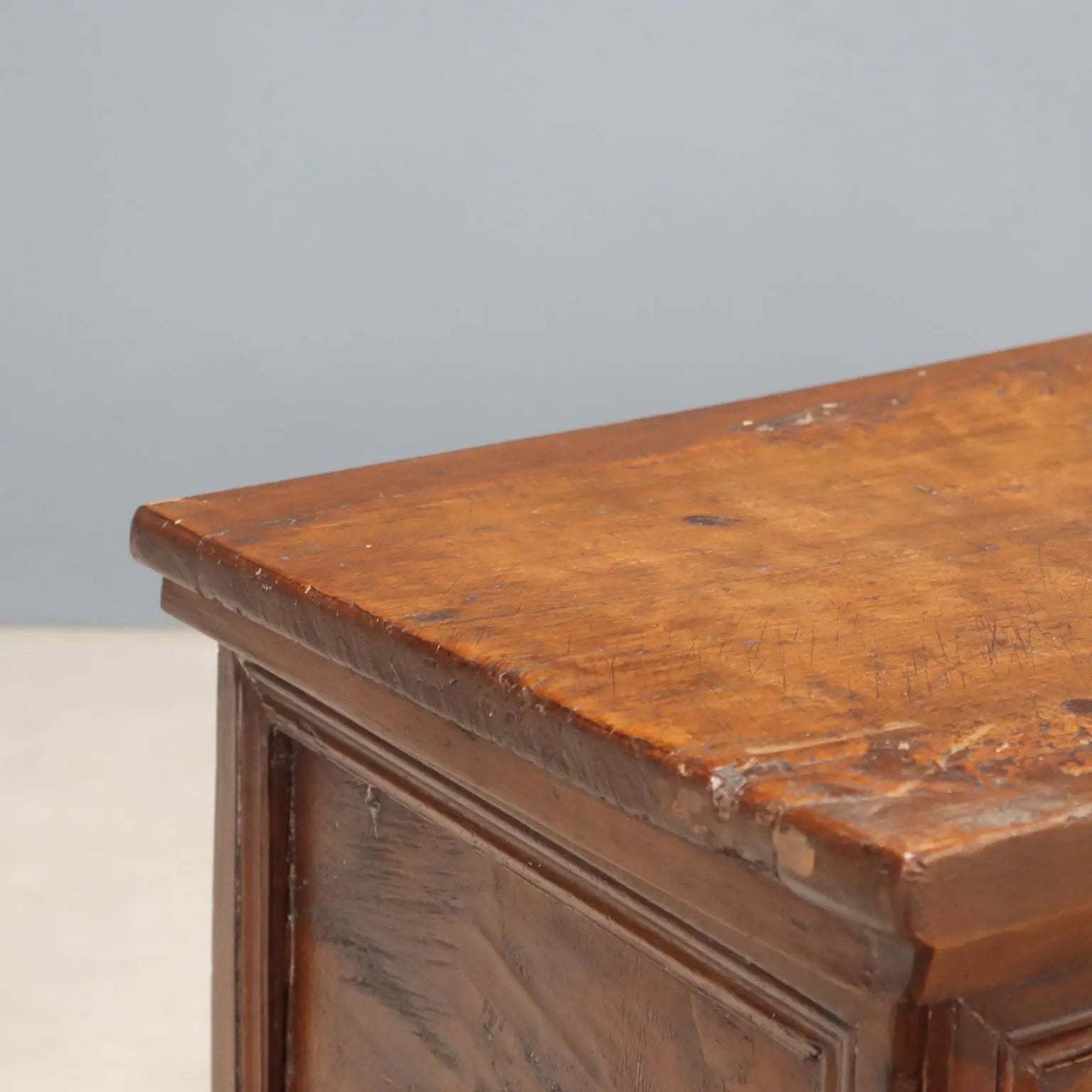 Walnut Chest with Iron Handles - Italy 18th Century