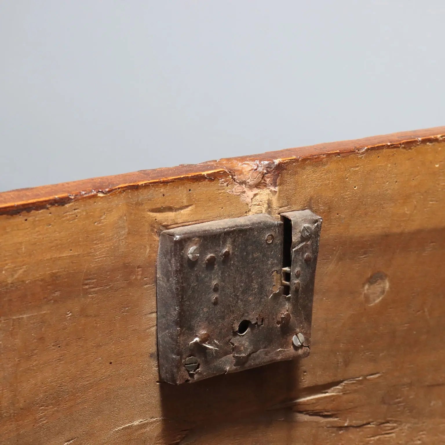 Walnut Chest with Iron Handles - Italy 18th Century