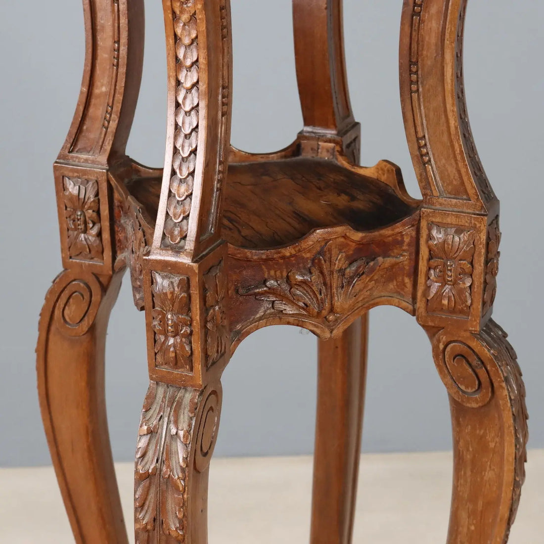 Carved Walnut Plant Stand - Italy Late 19th Century