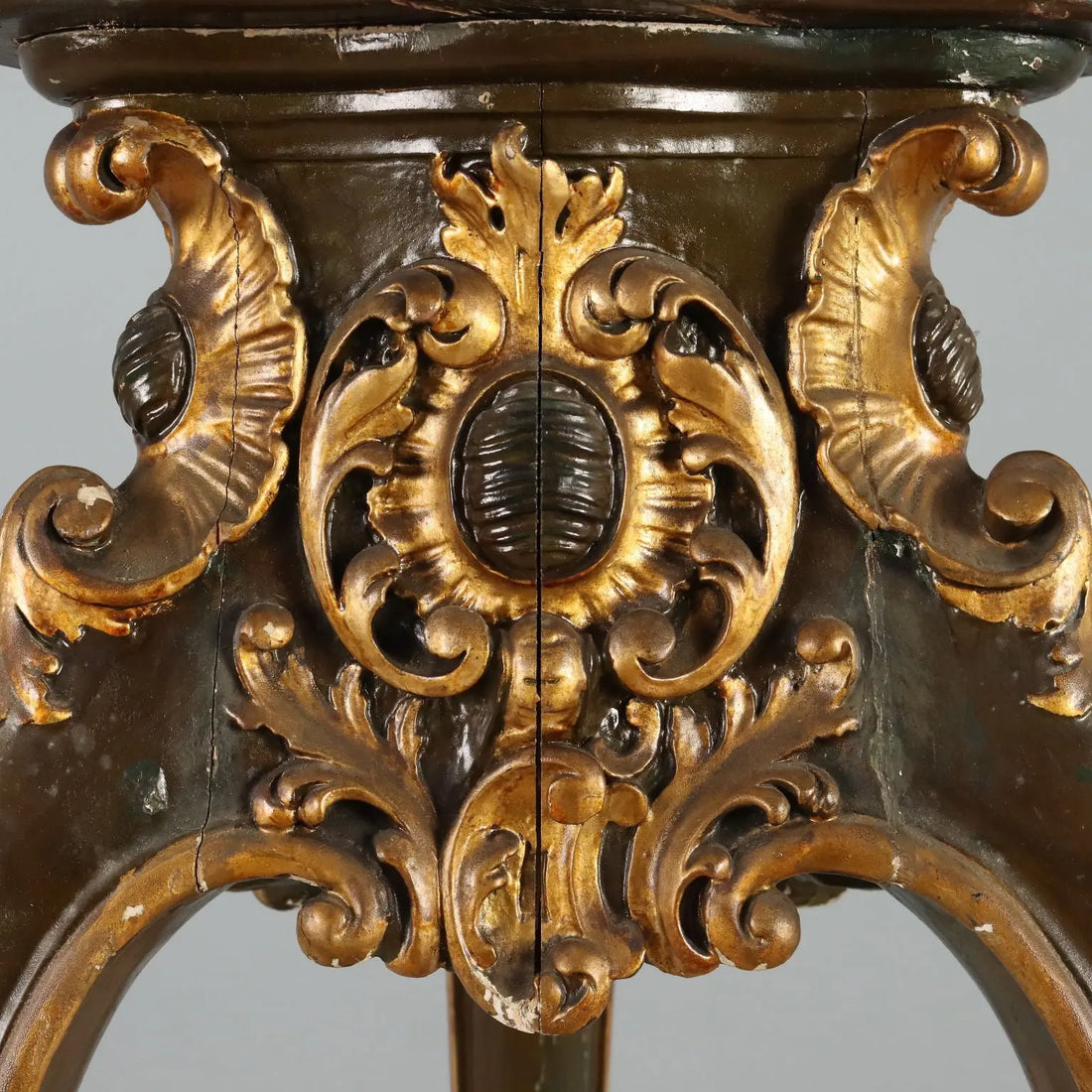 Barocchetto Gilded Wood Plant Stand, Early 1900s