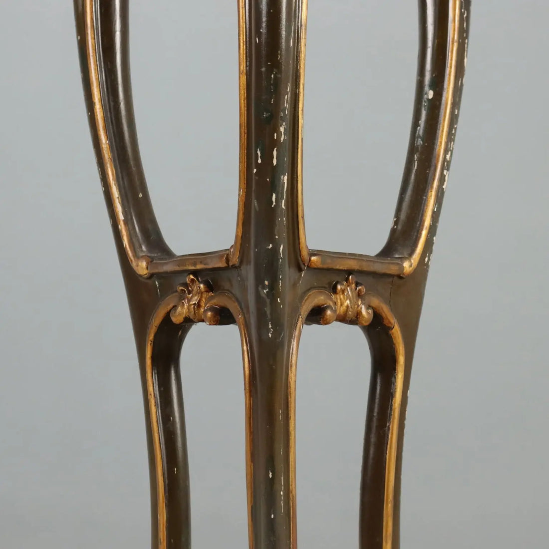 Barocchetto Gilded Wood Plant Stand, Early 1900s