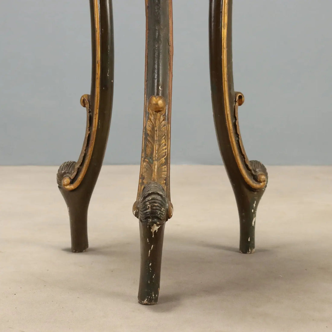 Barocchetto Gilded Wood Plant Stand, Early 1900s