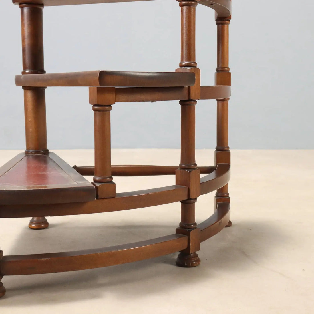Antique Library Ladder Walnut Painted Beech Italy XX Century