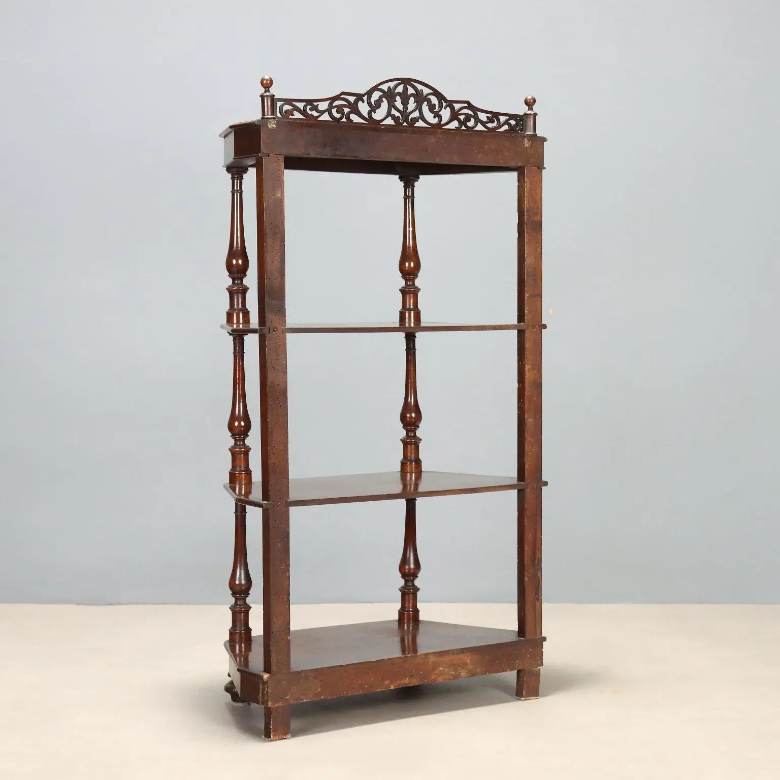 Louis Philippe Walnut Étagère - 19th Century Italy