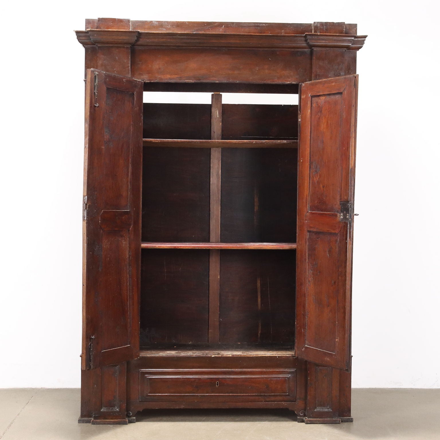  | Antiques  Wardrobes