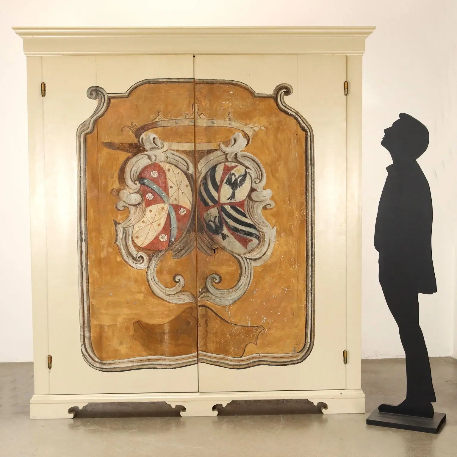 Antique Wardrobe Baroque Style Coat of Arms Fir XX Century - Italy, XX Century | Antiques | Wardrobes