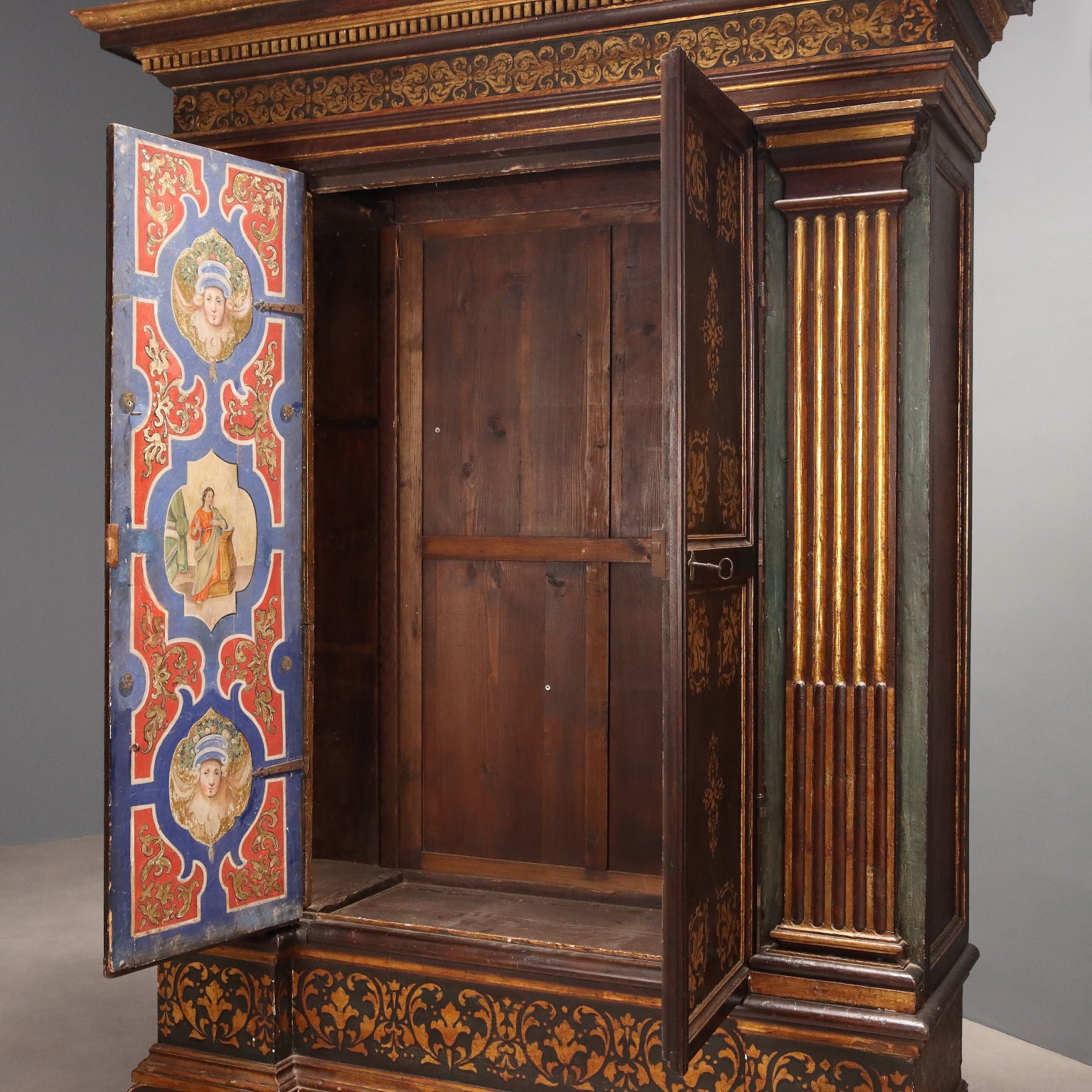  | Antiques  Wardrobes