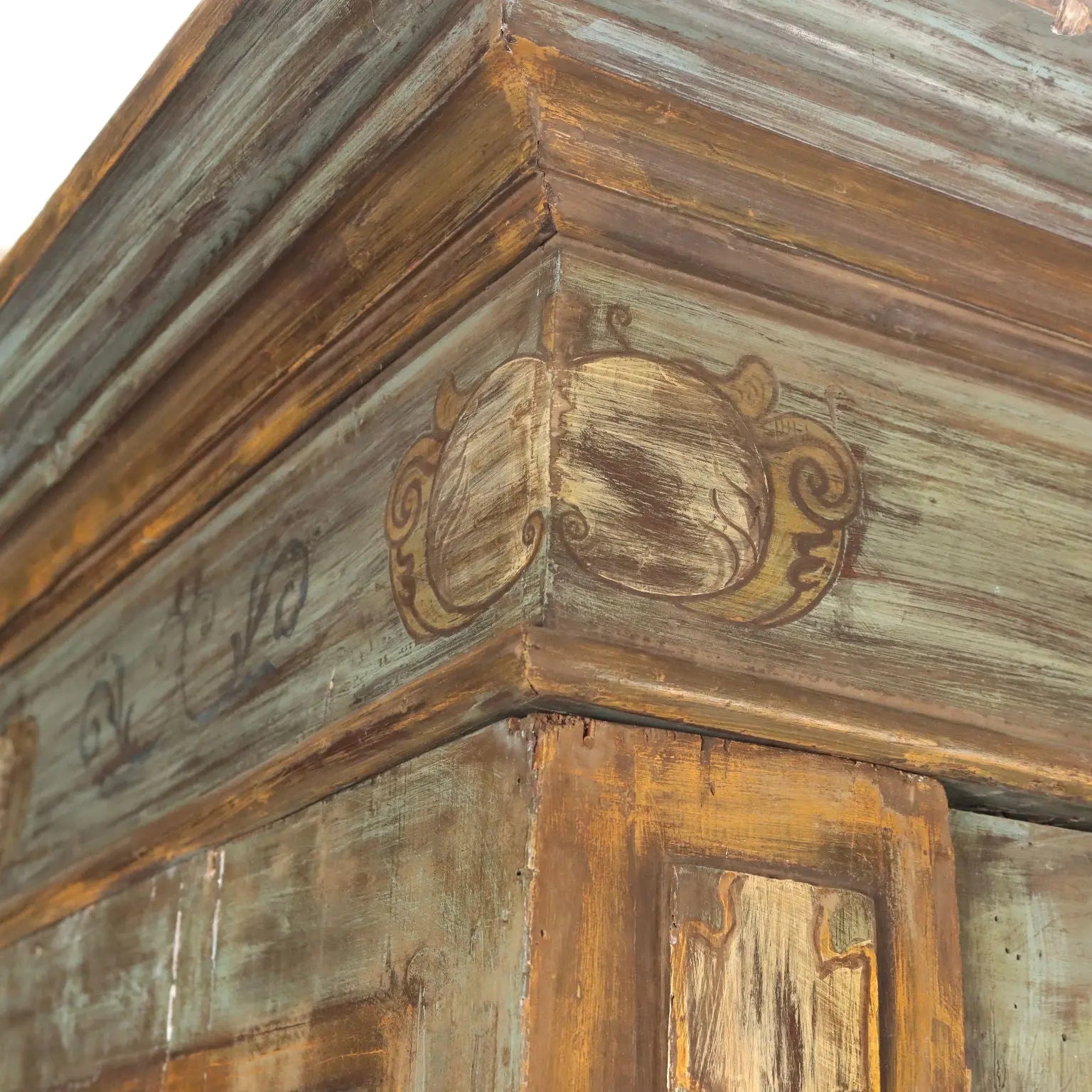 Antique Wardrobe Baroque Style Lacquered Wood XIX Century - Italy, Late XIX Century | Antiques | Wardrobes