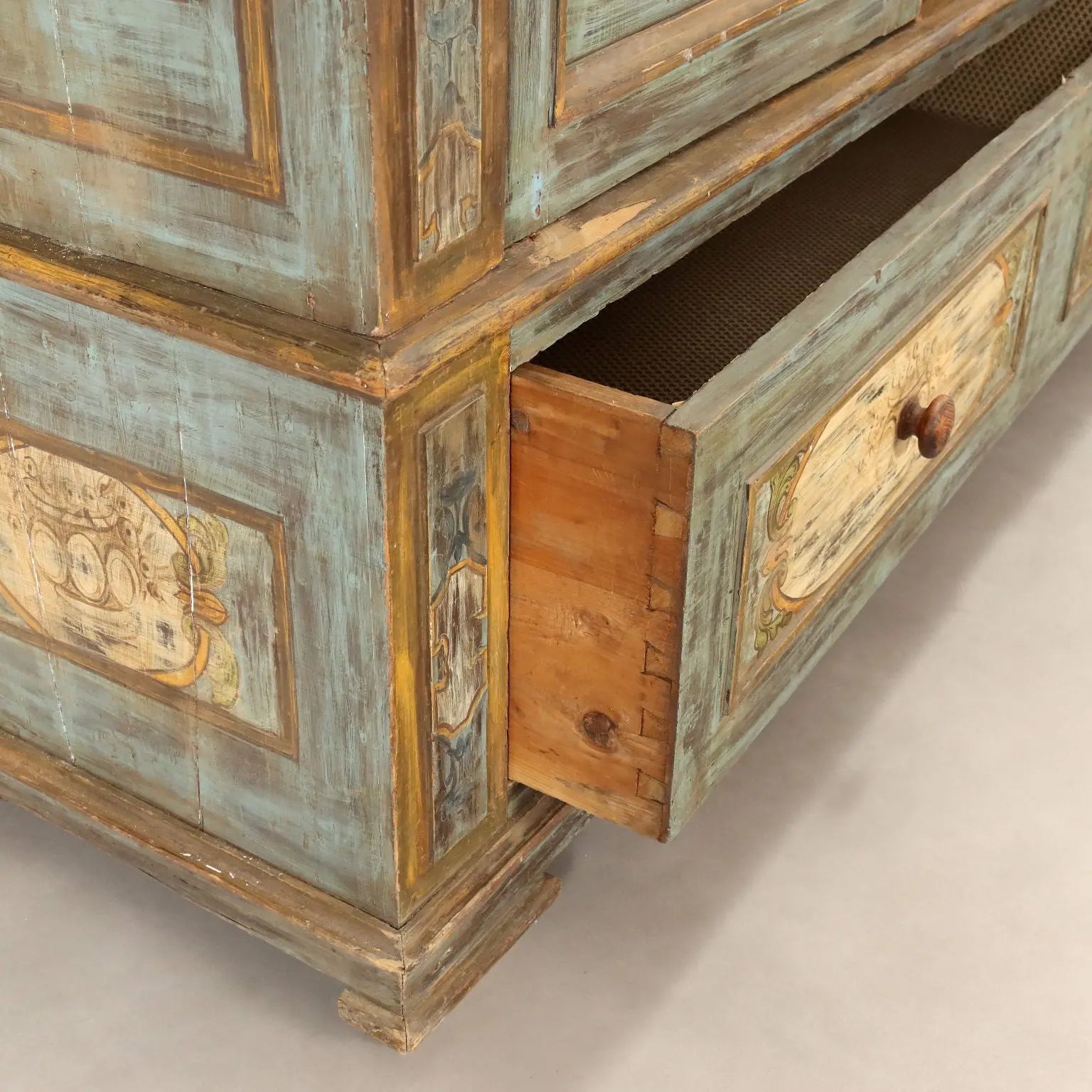 Antique Wardrobe Baroque Style Lacquered Wood XIX Century - Italy, Late XIX Century | Antiques | Wardrobes