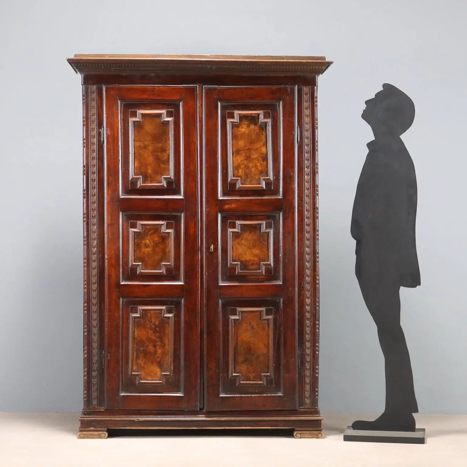 Antique Wardrobe Walnut Walnut Burl Italy Mid XIX Century - Italy, Mid XIX Century | Antiques | Wardrobes