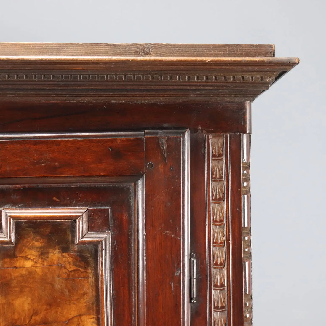 Antique Wardrobe Walnut Walnut Burl Italy Mid XIX Century - Italy, Mid XIX Century | Antiques | Wardrobes