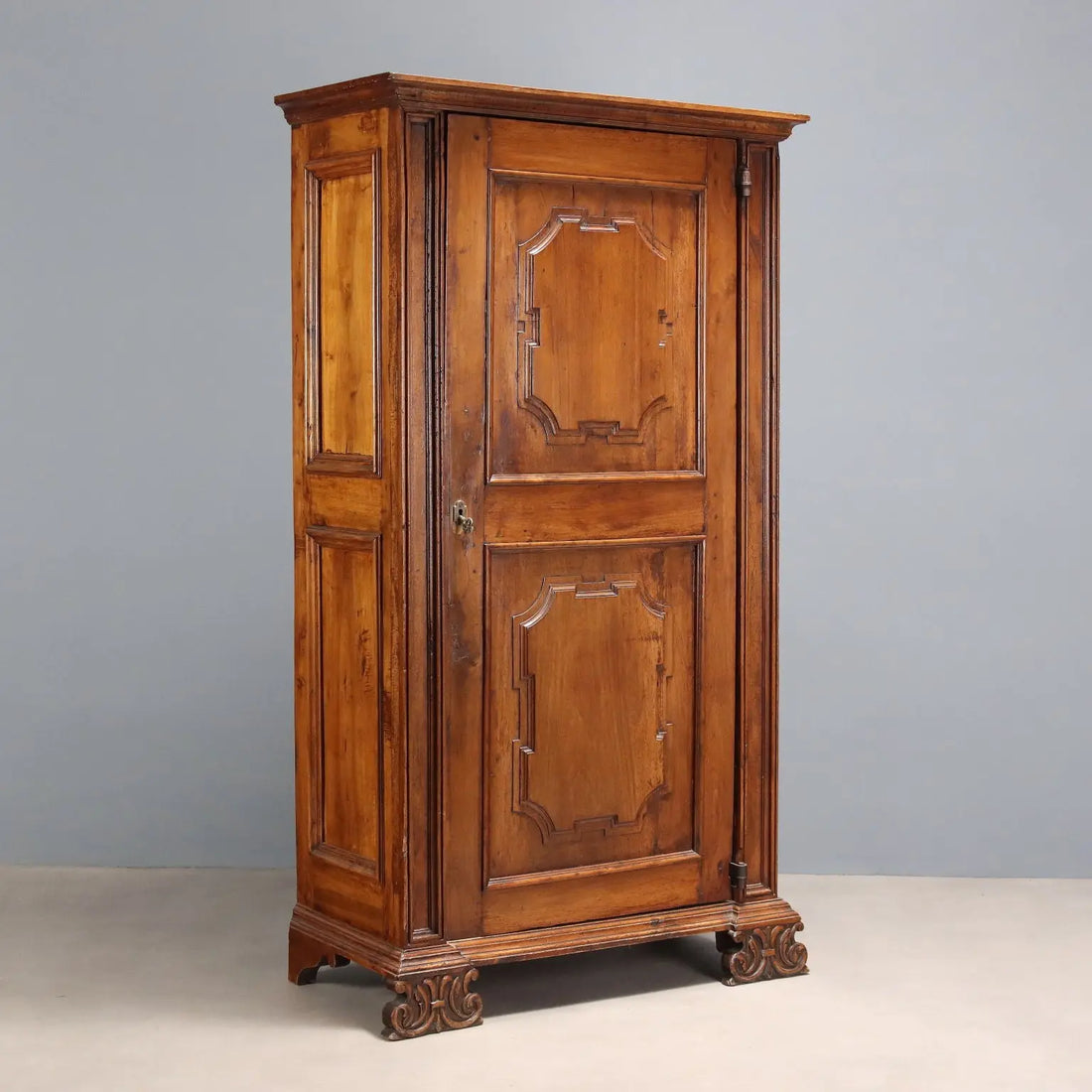 Antique Baroque Wardrobe Walnut Italy XX Century