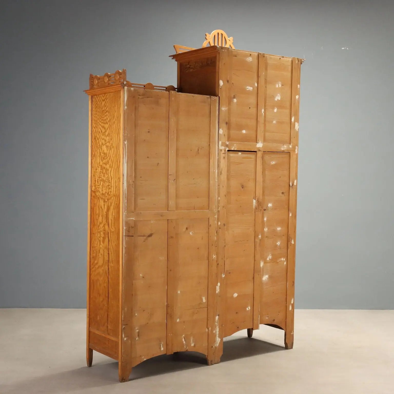 Antique Wardrobe Art Nouveau Ash Maple Italy XX Century