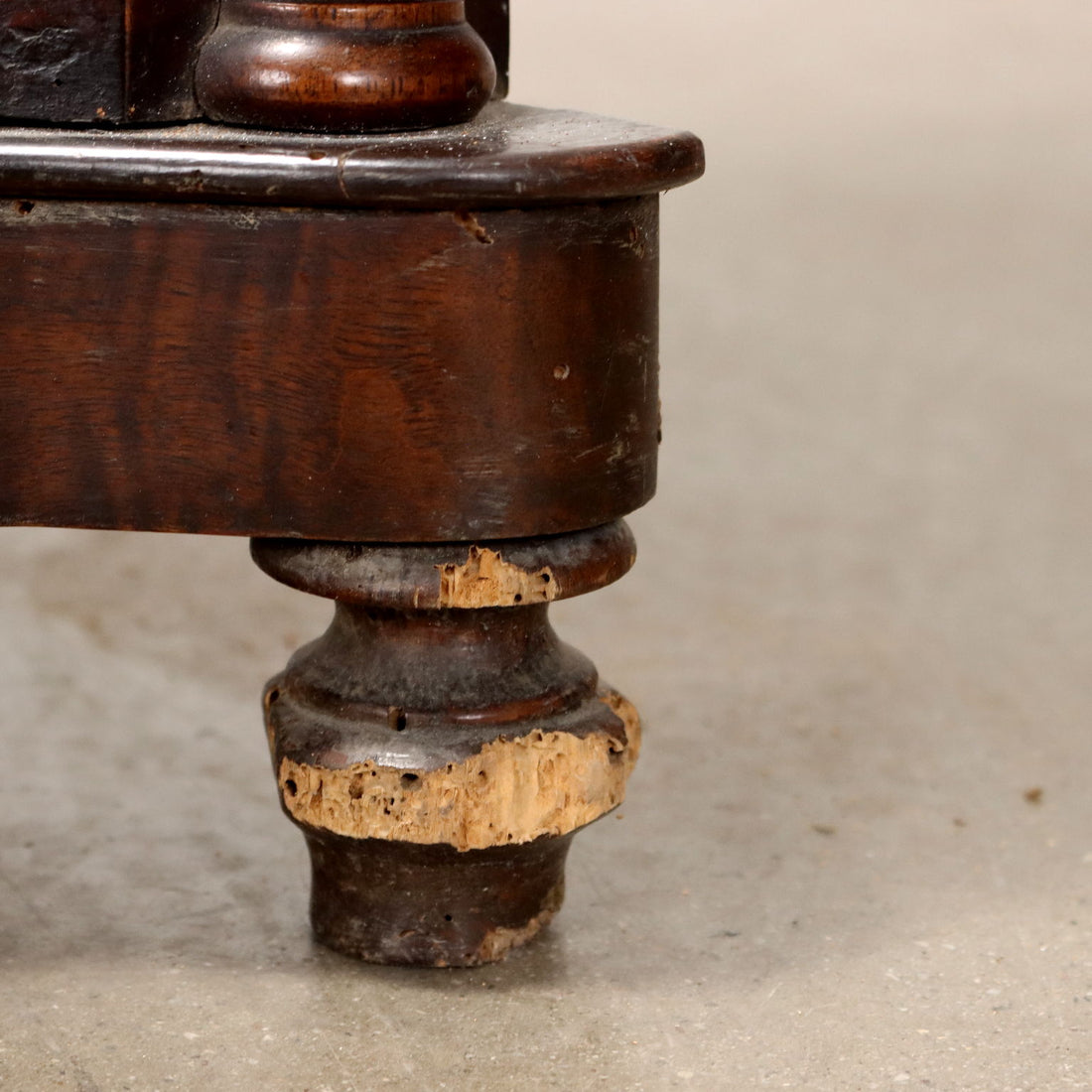  | Antiques  Corners Cabinets