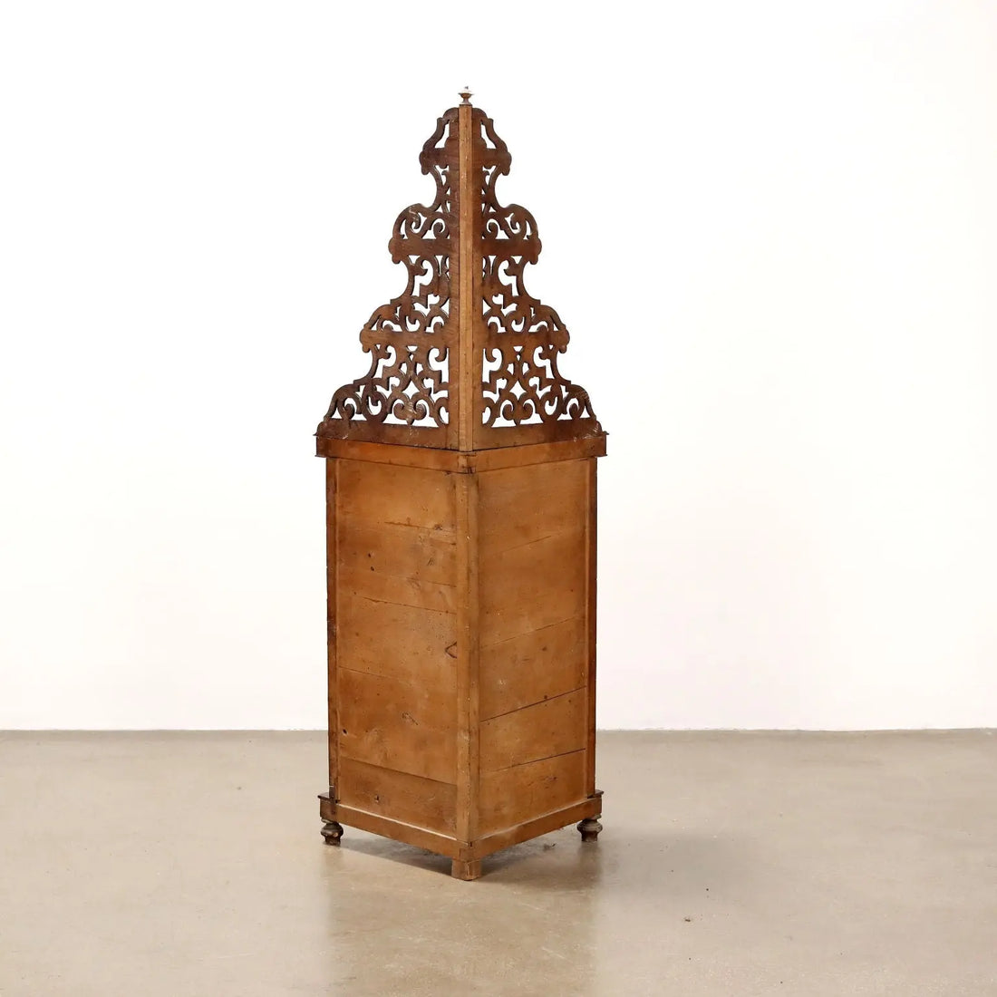 Luigi Filippo Corner Cabinet in Walnut - Italy, 19th Century