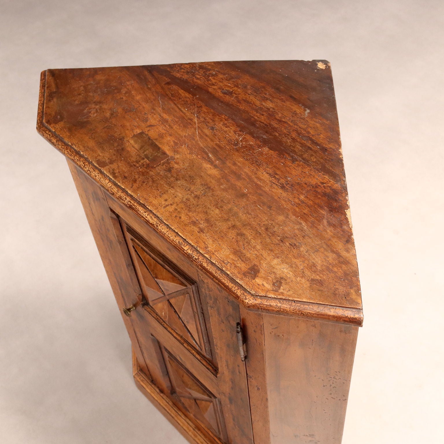  | Antiques  Corners Cabinets