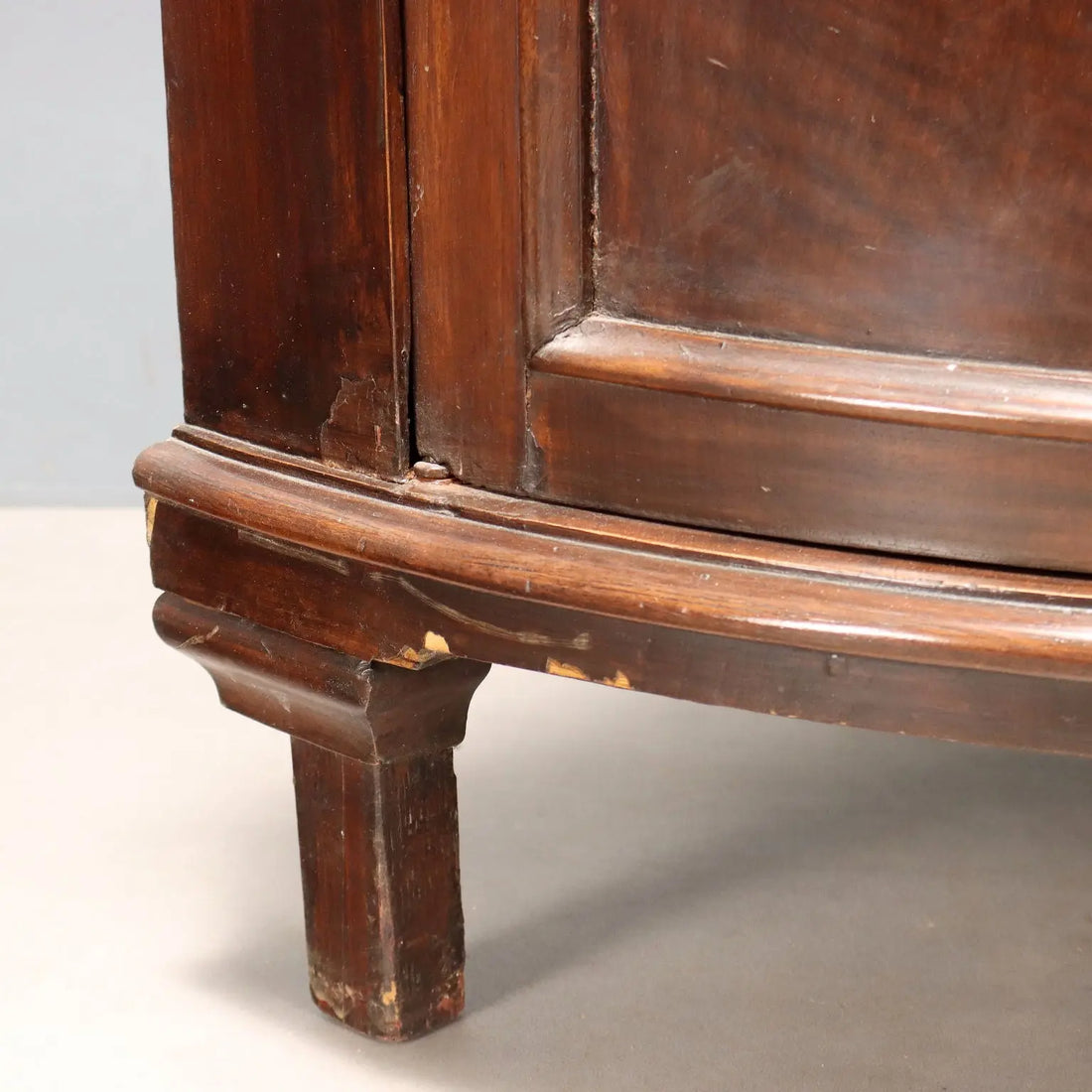 Corner Cabinet in Walnut-Stained Poplar - Italy 19th Century