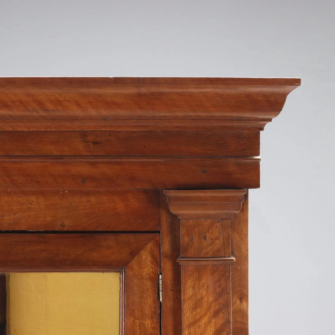 Baroque Walnut and Glass Corner Cabinet - Italy, 18th Century