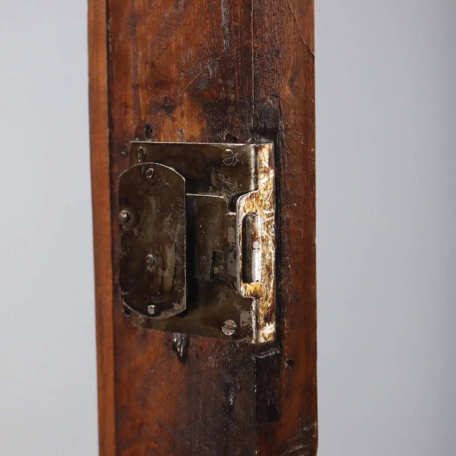 Baroque Walnut and Glass Corner Cabinet - Italy, 18th Century