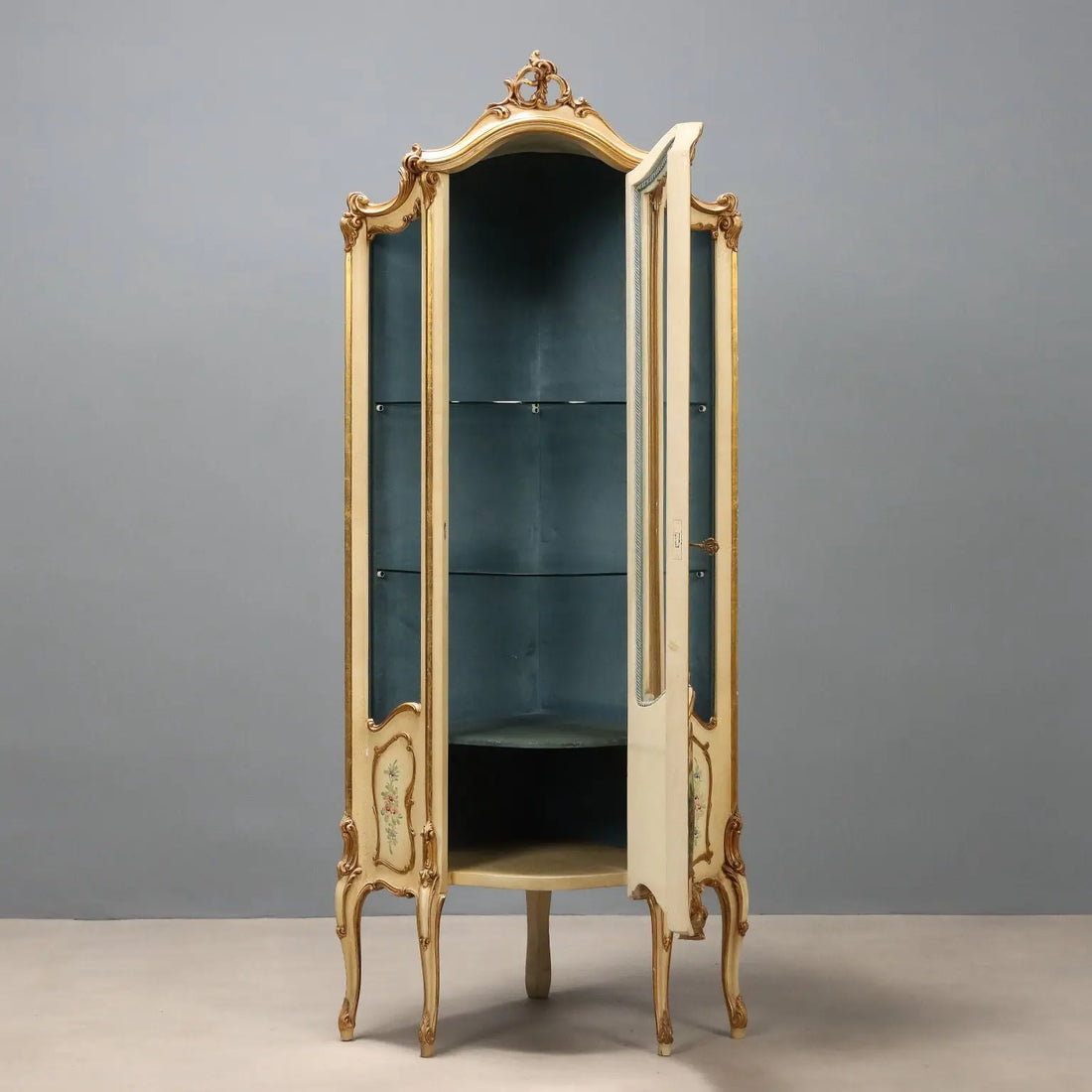 Antique Corner Cabinet Baroque Style Lacquered Wood XX Century - Italy, XX Century | Antiques | 