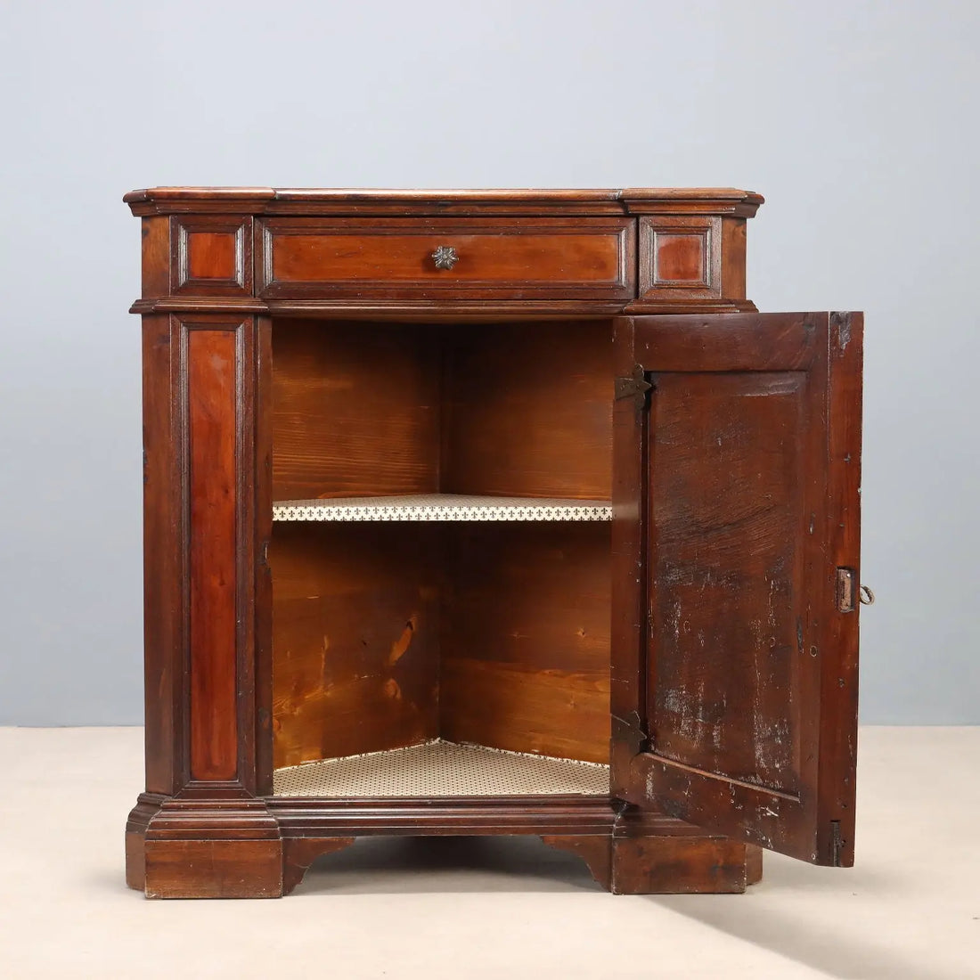 Baroque Walnut Corner Cabinet with Drawer - Italy 20th Century