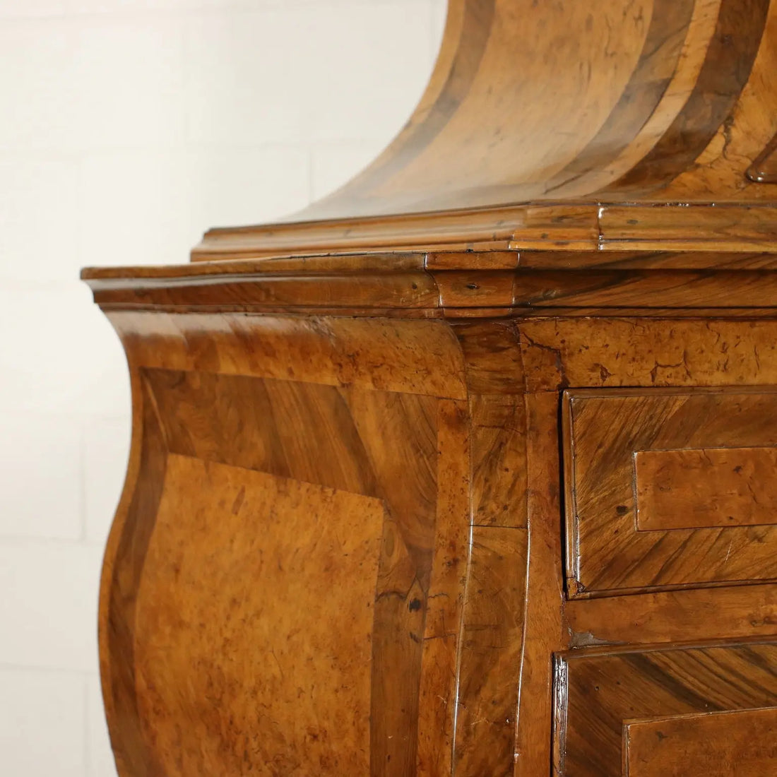 Large Barocchetto Emiliano Chest in Burl