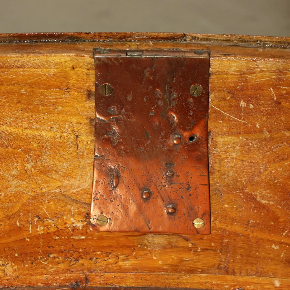 Large Barocchetto Emiliano Chest in Burl