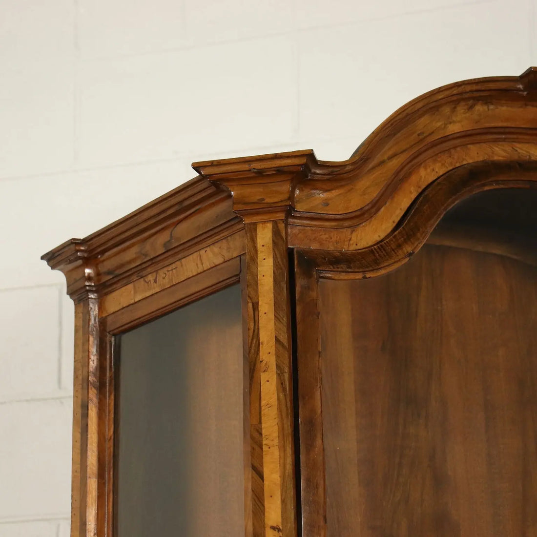 Large Barocchetto Emiliano Chest in Burl