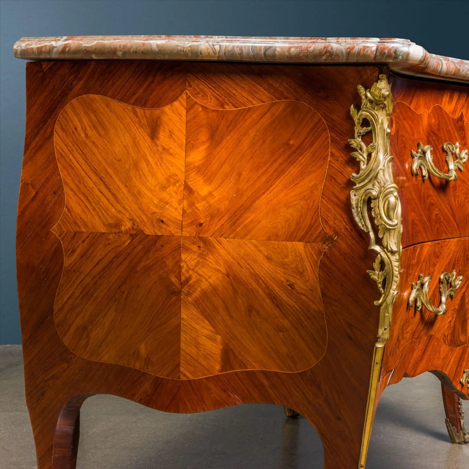 Antique Chest of Drawers Louis XV Bois de Rose Veneer XVIII Century - Paris, Mid XVIII Century | Antiques  Chest of Drawers & Commodes