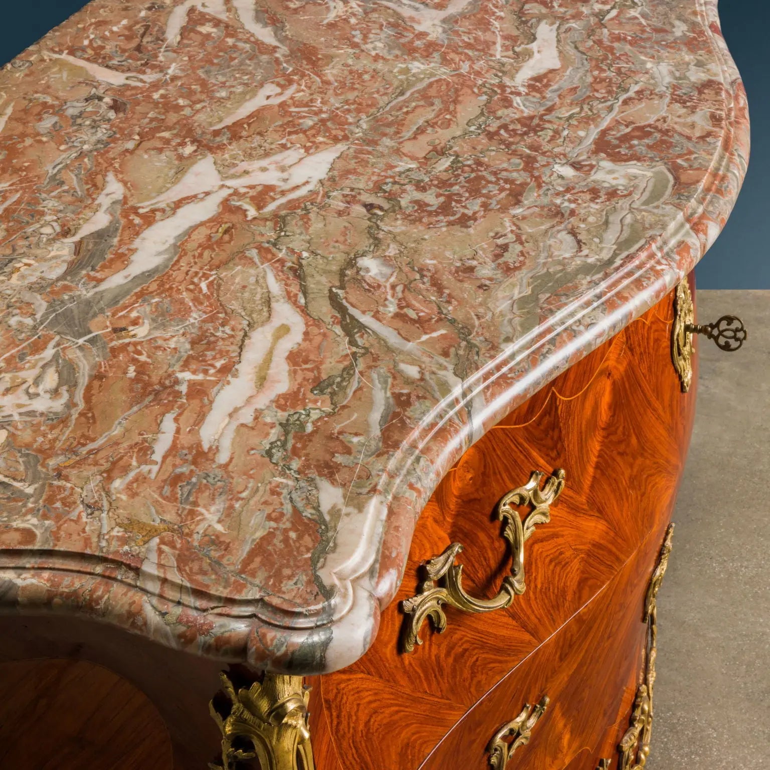 Antique Chest of Drawers Louis XV Bois de Rose Veneer XVIII Century - Paris, Mid XVIII Century | Antiques  Chest of Drawers & Commodes