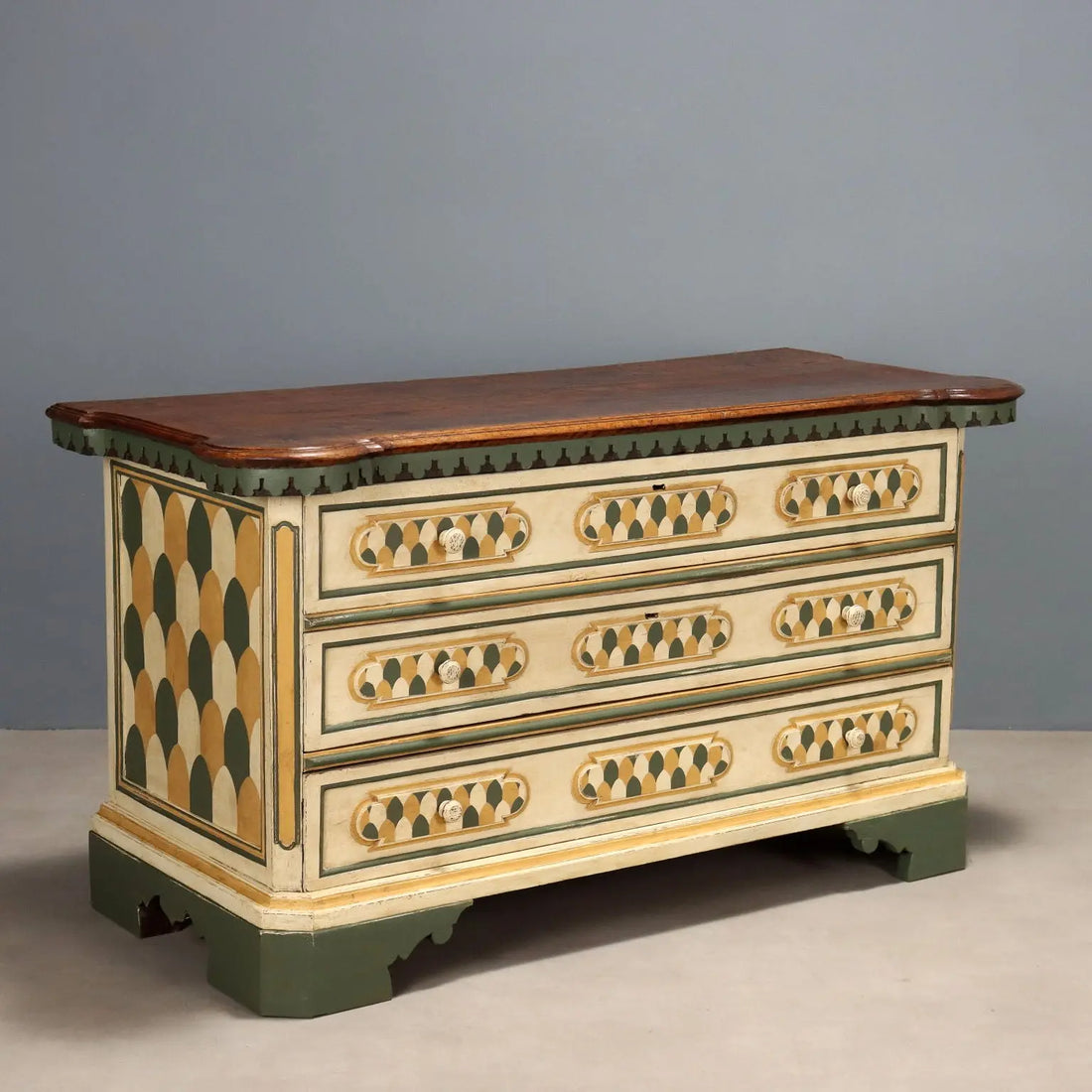 Baroque Walnut Canterano - 18th Century