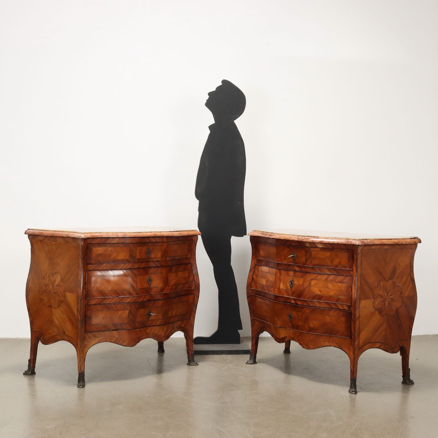  | Antiques  Chest of Drawers & Commodes