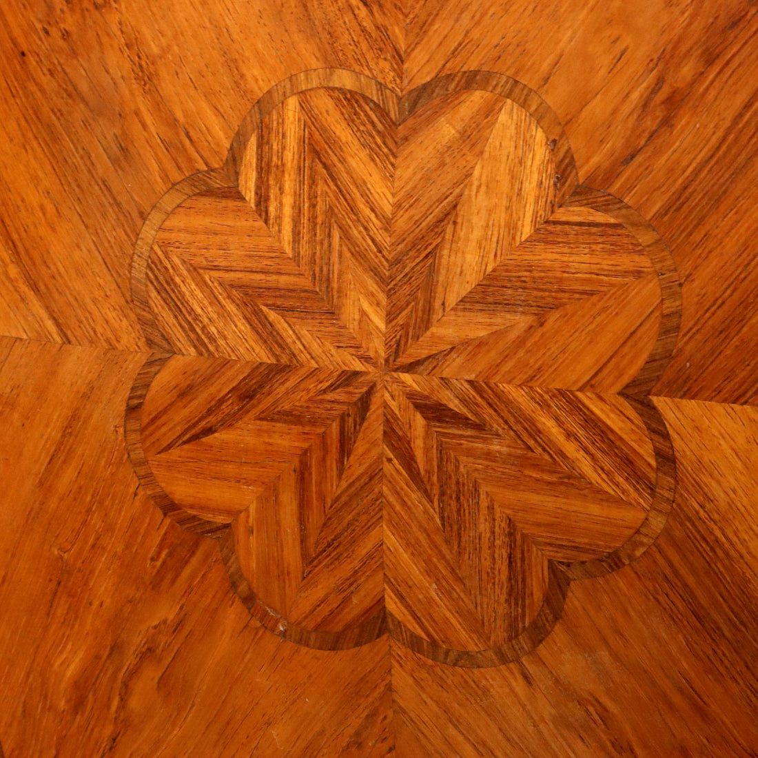  | Antiques  Chest of Drawers & Commodes